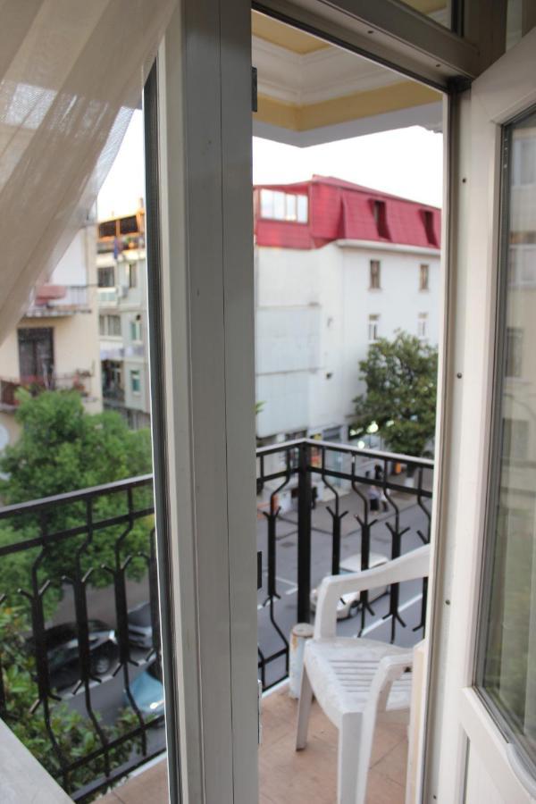 Hotel Dolphin Batumi Exterior foto