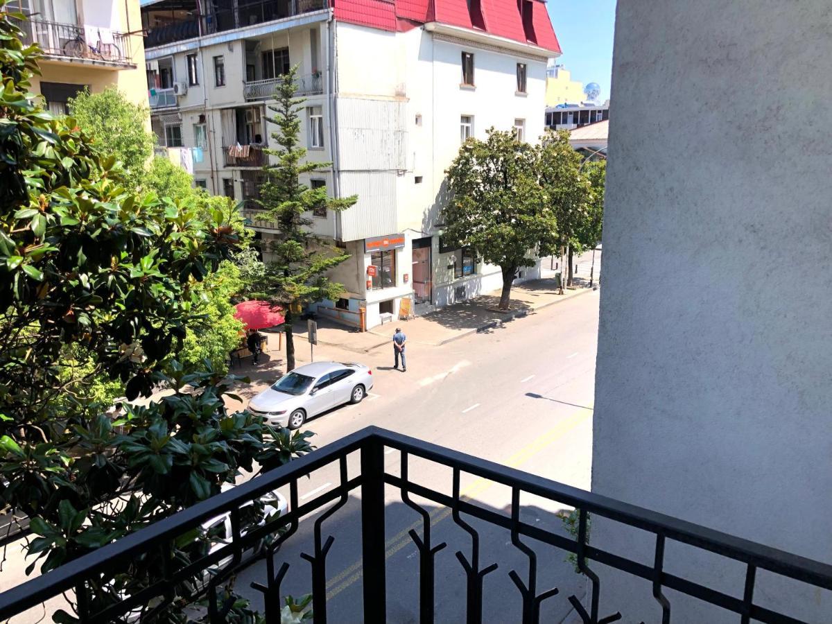 Hotel Dolphin Batumi Exterior foto